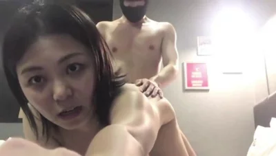 和已婚饭店老板娘偷情，只不过去饭店多吃了几次饭，没找到真的操了老板娘
