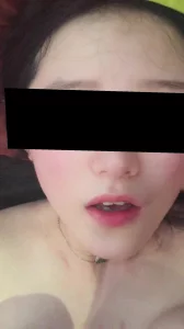 老婆被我操得小脸都红温了
