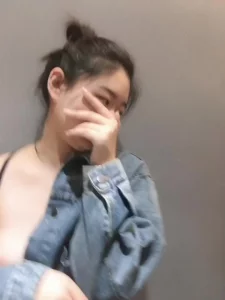 强烈反差女，奶子真好看操起来舒服。同城可推资源